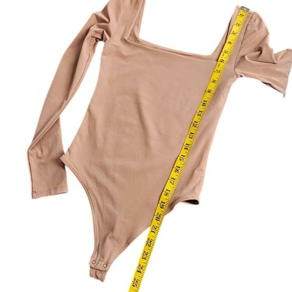 Aritzia Babaton Contour Square Neck Long Sleeve Bodysuit, Size Small - Picture 3 of 6